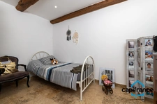83 Haut Var Régusse Gorge du verdon Magnifique Domaine constitué par un ensemble de prés de 850m² de plancher sur 18000m2