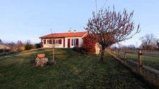 Maison Bressuire  quartier St Porchaire au calme avec vue campagne et terrain