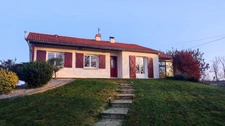 Maison Bressuire  quartier St Porchaire au calme avec vue campagne et terrain