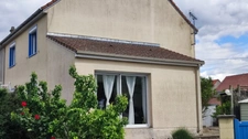 Maison 115 m² avec extérieur  400 m² et beau potentiel à Bressuire Quartier Saint-Porchaire
