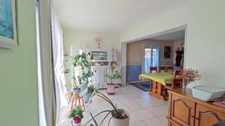 Maison 115 m² avec extérieur  400 m² et beau potentiel à Bressuire Quartier Saint-Porchaire