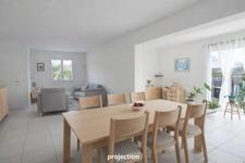 Maison 115 m² avec extérieur  400 m² et beau potentiel à Bressuire Quartier Saint-Porchaire
