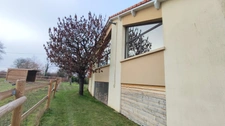 Maison Bressuire  quartier St Porchaire au calme avec vue campagne et terrain