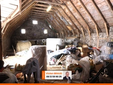  Grange en pierre à Valette, Cantal. 316 m², terrain 1300 m²