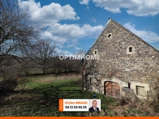  Grange en pierre à Valette, Cantal. 316 m², terrain 1300 m²
