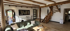 Maison en pierre rénovée avec charme, grand séjour cheminée et jardin arboré PLEDELIAC (22)
