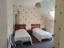 Ensemble immobilier avec bar-restaurant, gîtes et piscine – fort potentiel touristique Proche de DINAN (22)