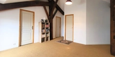 Mazeley ferme rénovée esprit loft 