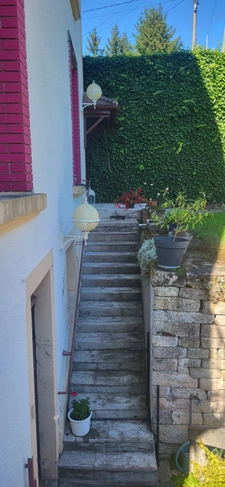Maison bourgeoise de 1927 sur terrain de 6354m² Garages indépendants