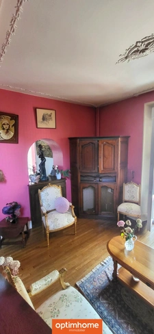 Maison bourgeoise de 1927 sur terrain de 6354m² Garages indépendants