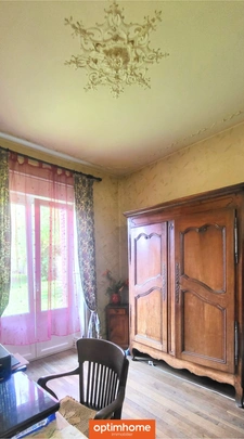 Maison bourgeoise de 1927 sur terrain de 6354m² Garages indépendants