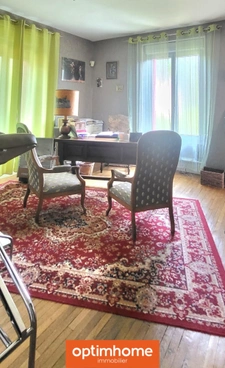 Maison bourgeoise de 1927 sur terrain de 6354m² Garages indépendants