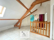 Maison individuelle avec sous-sol complet – 130 m² – Terrain 9 ares – Secteur recherché