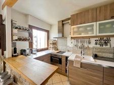 À vendre 3 pièces, le Plessis-Bouchard, 2 Chambres, balcon, cave, proche gare.