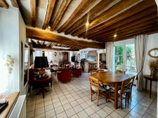 MAISON/CHAMBRES D’HOTES/GITE AVEC JARDIN + 2 PARKING