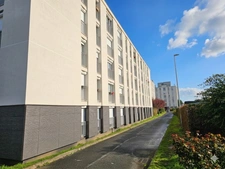 Appartement 4 pièces, à vendre VILLEJUIF (94) avec une place de PARKING, séjour exposé plein SUD