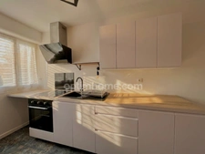 Appartement à vendre 4 pièces 2/3 Chambres LE PLESSIS BOUCHARD (95) place de parking et cave