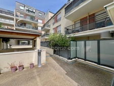 Appartement à vendre 4 pièces - 2 chambres - 2 Salles de bain - 2 Places de parking - Terrasse - FRANCONVILLE (95)