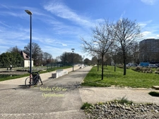 DIJON LAC - RESIDENCE de 4 ETAGES, DPE C, 4 PIECES 84 m², BALCON 6 m², CHAUFFAGE URBAIN, PARKING SOUS-SOL, GRANDE CAVE 