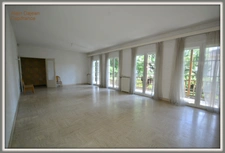A vendre Maison d'architecte- 10 pièces AGEN (47)- 282 M2-Parc Arboré-Double Garage