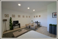 À LOUER – BUREAU CONTEMPORAIN 41 M² – ZONE COMMERCIALE DYNAMIQUE
