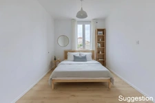 HYPER CENTRE AGEN – Appartement 132 m² entièrement rénové – 3 chambres – Petite copropriété