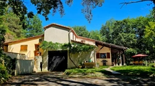 Maison à vendre 6 pièces LA CROIX BLANCHE (47)-Grand garage et Grand terrain
