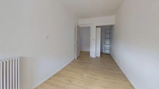 HYPER CENTRE AGEN – Appartement 132 m² entièrement rénové – 3 chambres – Petite copropriété