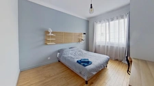 AGEN – MAISON 180 M² – 3 LOGEMENTS – 3 GARAGES – INVESTISSEMENT LOCATIF