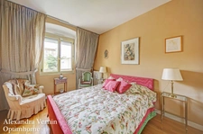 Appartement en dernier étage avec ascenseur, vue dégagée