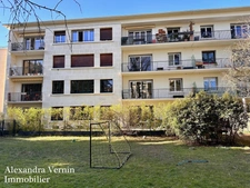 Appartement familial avec terrasse et parking quartier Forêt