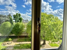 Appartement en dernier étage avec ascenseur, vue dégagée
