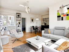 Appartement familial Saint-Germain-en-Laye rue de Tourville dernier étage refait à neuf