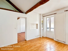 Appartement de charme deux chambres hypercentre 4 min du RER