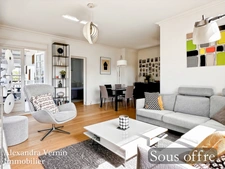 Appartement familial Saint-Germain-en-Laye rue de Tourville dernier étage refait à neuf