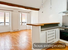 Appartement de charme deux chambres hypercentre 4 min du RER