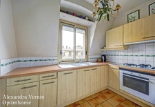 Appartement en dernier étage avec ascenseur, vue dégagée