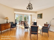 Appartement familial avec ascenseur quartier des écoles 