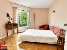 Appartement familial avec ascenseur quartier des écoles 