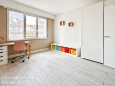 Appartement familial avec terrasse et parking quartier Forêt