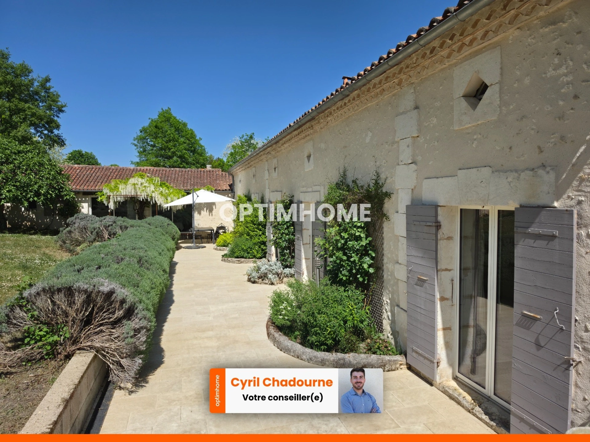Maison 10 pièces 225 m² · à Douville · 225 m² · 540 000 €