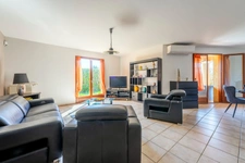 House for sale, 4 rooms ()