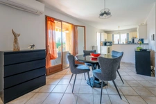 House for sale, 4 rooms ()