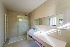 Maison à vendre 13 pièces  ()