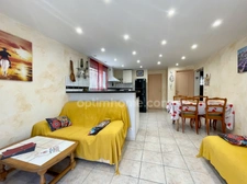Maison avec rendement locatif, piscine et garage