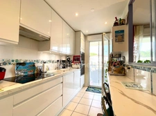 APPARTEMENT 2 PIÈCES 49M2 AVEC TERRASSE ET PARKING 