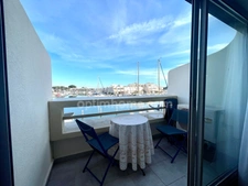 MARINA TRAVERSANTE 3 PIÈCES AVEC VUE MER APPONTEMENT ET PARKING PRIVATIF