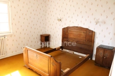 Maison à vendre 5 pièces PLONEOUR LANVERN (29) A rénover, Centre bourg sur 340 m2 de terrain