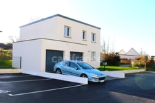 House for sale built in 2023. 5 rooms in Pleuven (29) with 4 bedrooms. Land area 474 m2