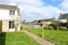 Maison à vendre 5 pièces PLONEOUR LANVERN (29) A rénover, Centre bourg sur 340 m2 de terrain